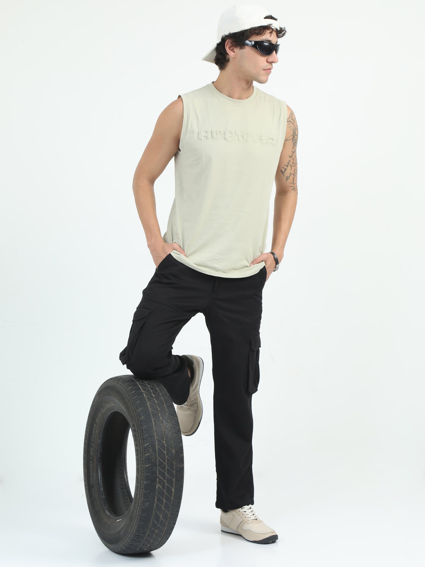 Classic La Belle Black Cargo Pants for Men