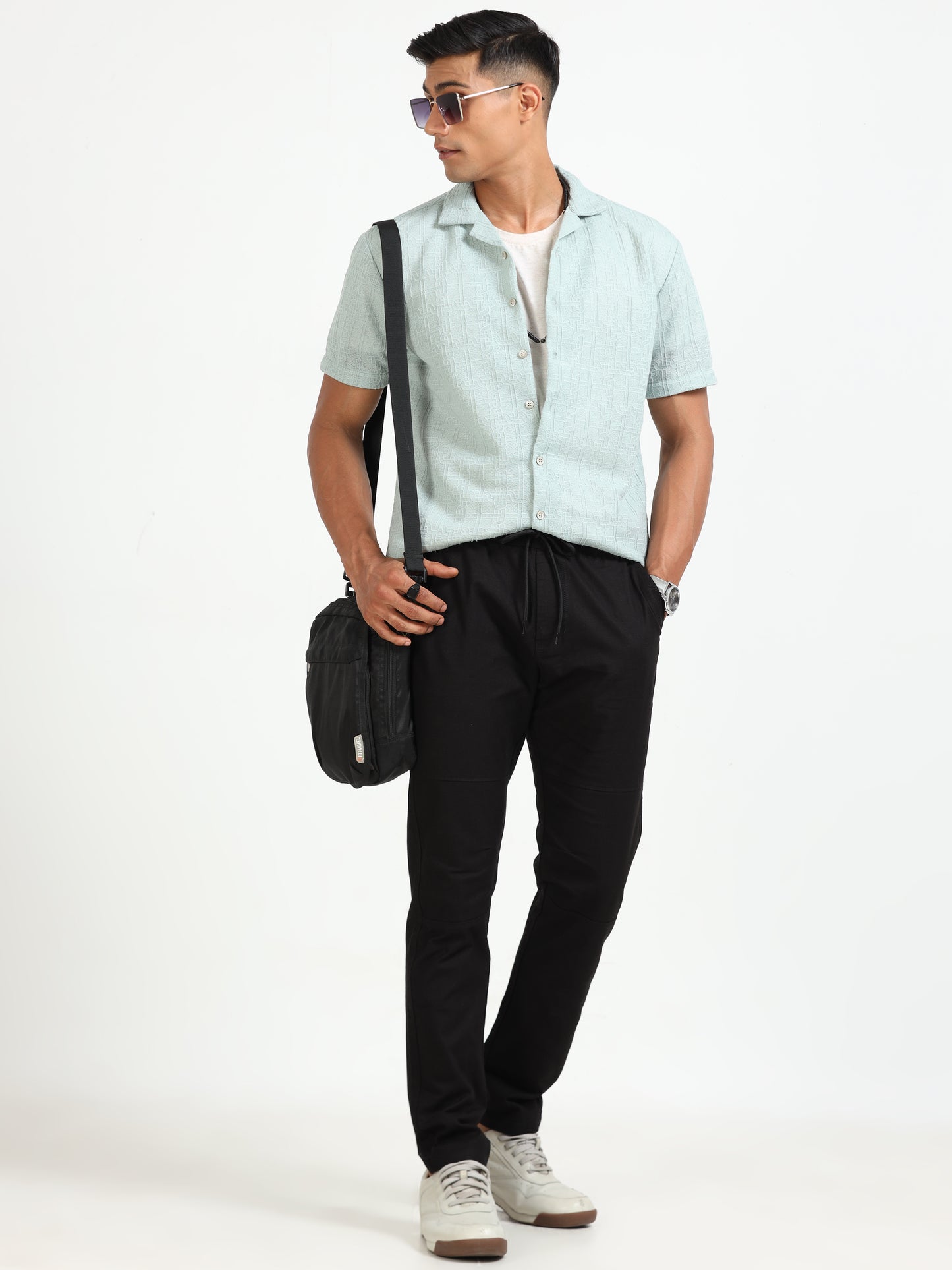 Traveller Black Linen Pants for Men